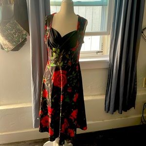 Beautiful rose black sweetheart dress